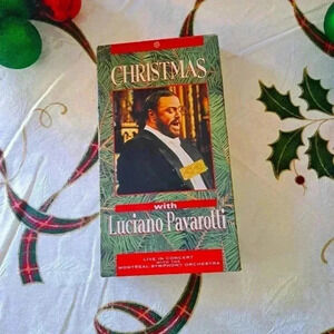 VHS CHRISTMAS WITH LUCIANO PAVAROTTI